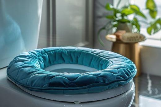 Comment faire moins de bruit aux toilettes : astuces et équipements pour des pauses discrètes