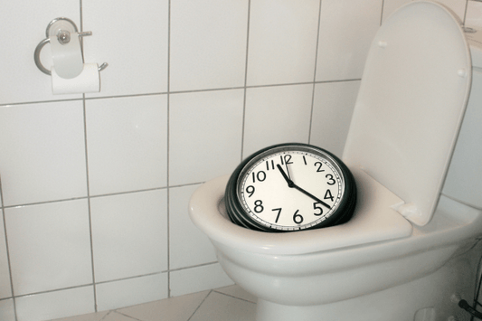 Combien de temps passons-nous aux toilettes par an ?